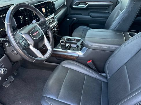 Used 2023 GMC Sierra 1500 SLT w/ SLT Premium Plus Package AWD/4WD image 10