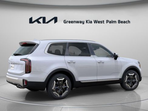 New 2025 Kia Telluride EX image 8