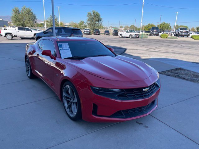 Used 2022 Chevrolet Camaro LT RWD image 6