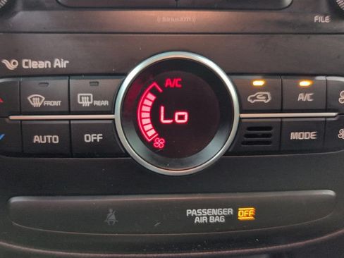 Used 2017 Kia Soul + w/ Designer's Package FWD image 14