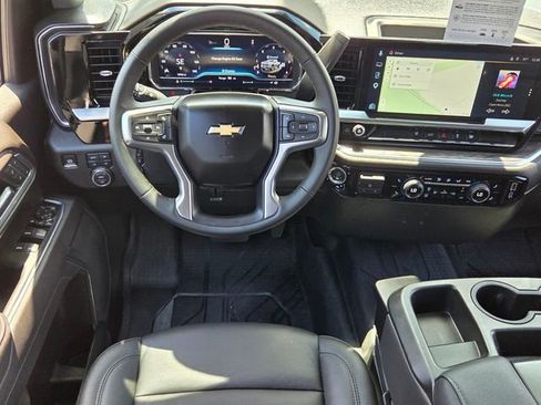 Used 2025 Chevrolet Silverado 2500 LTZ AWD/4WD image 13