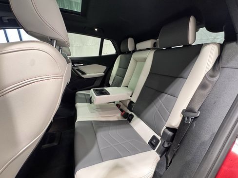 Certified 2025 BMW X2 xDrive28i image 24