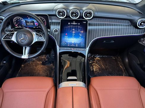 Used 2023 Mercedes-Benz GLC 300 4MATIC image 14