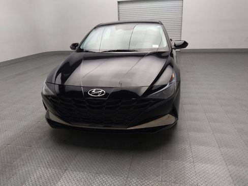 Used 2023 Hyundai Elantra SEL w/ Convenience Package image 15