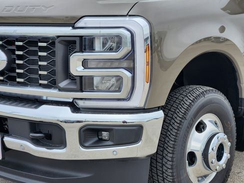New 2026 Ford F350 King Ranch w/ Chrome Package AWD/4WD image 6