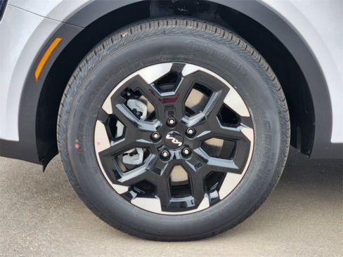 New 2026 Kia Sorento S image 7