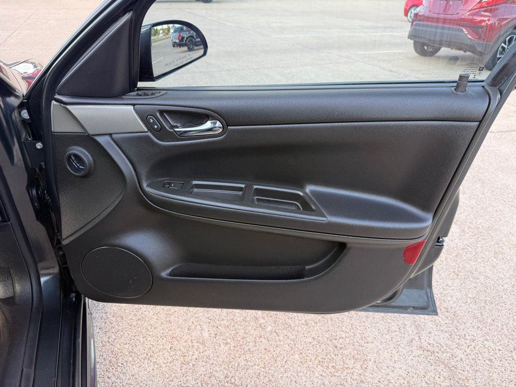 Used 2015 Chevrolet Impala Police FWD image 21