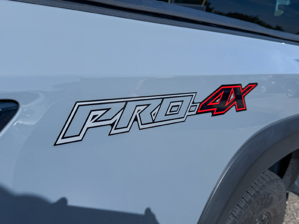 Certified 2024 Nissan Frontier PRO-4X w/ Pro Premium Package AWD/4WD image 11