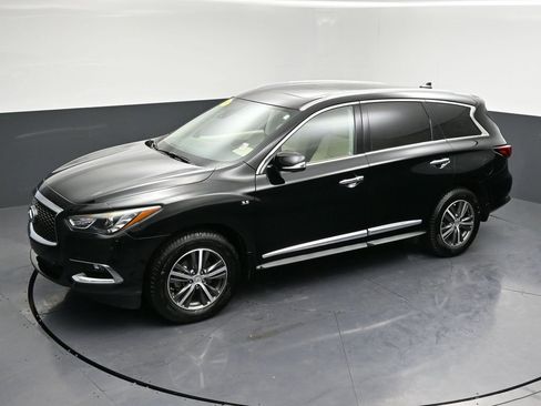 Used 2019 INFINITI QX60 Luxe w/ Essential Package image 28