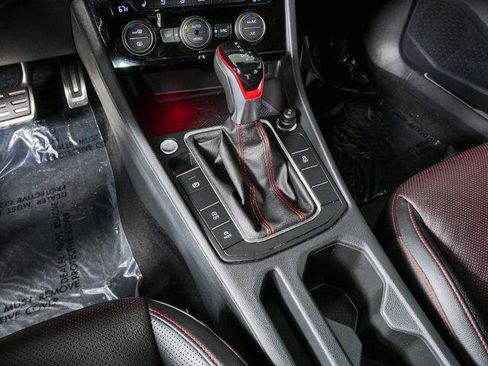Used 2022 Volkswagen Jetta GLI Autobahn FWD image 25