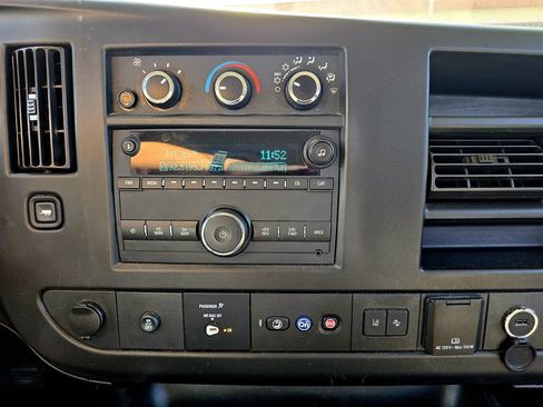 Used 2019 Chevrolet Express 3500 LT w/ LT Preferred Equipment Group image 20