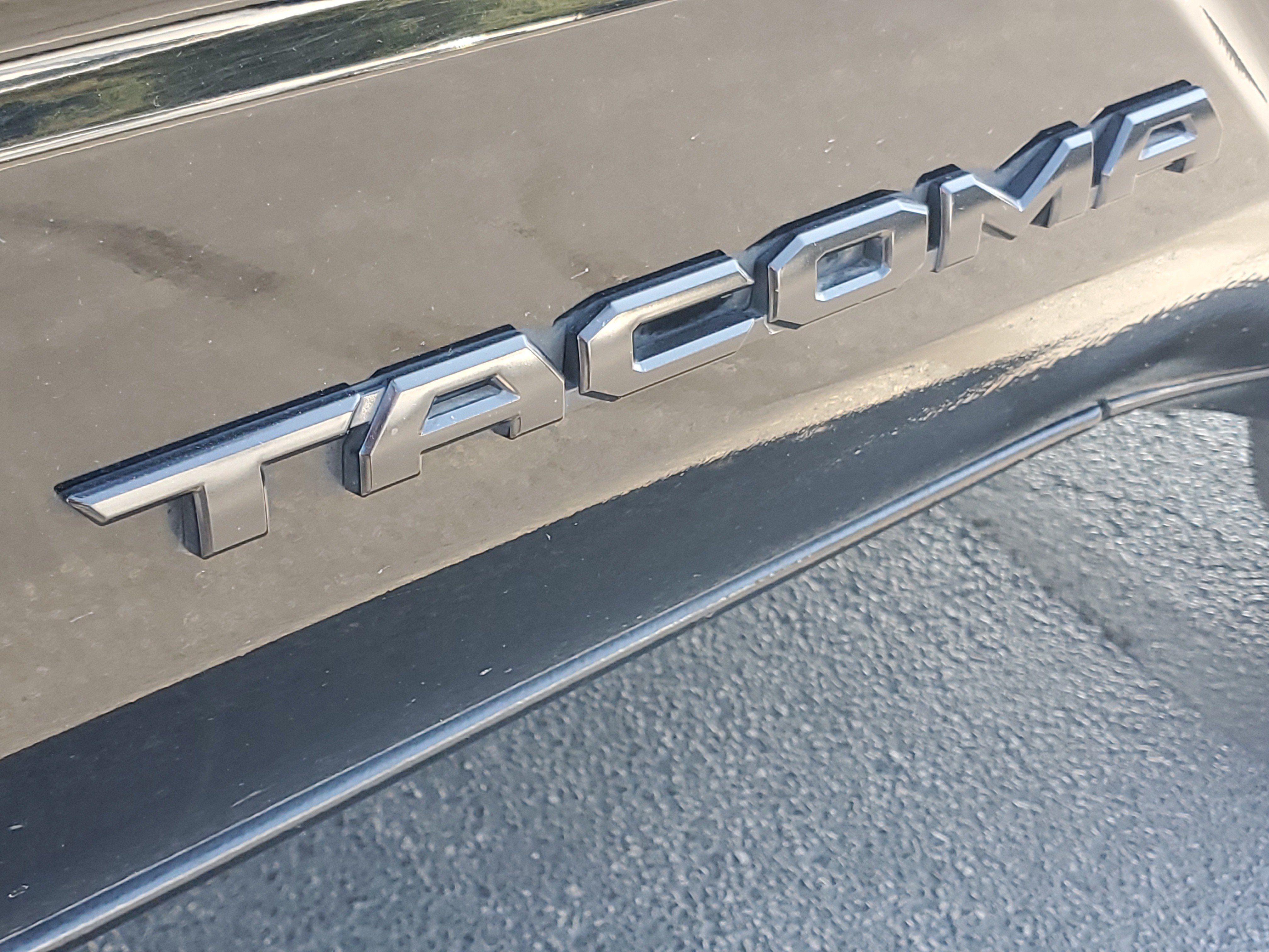 Certified 2025 Toyota Tacoma TRD Off-Road w/ TRD Off Road Premium Package AWD/4WD image 7
