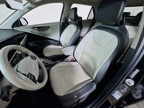 Used 2023 Kia Niro Wave w/ Wave Preserve Package image 16