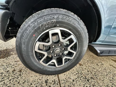 New 2025 Ford Bronco Outer Banks image 12