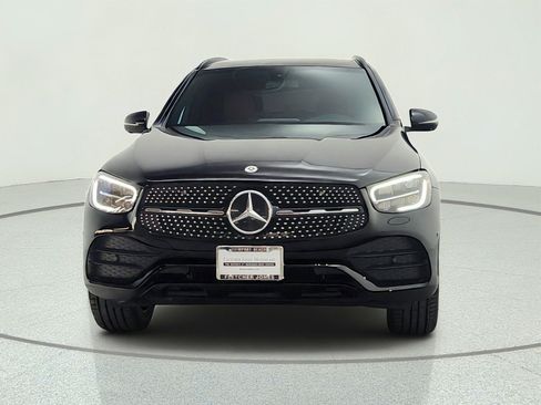 Used 2021 Mercedes-Benz GLC 300 image 2