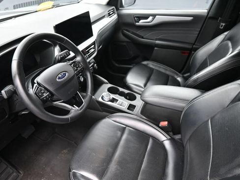 Used 2024 Ford Escape Platinum AWD/4WD image 21