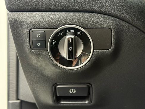 Used 2019 Mercedes-Benz GLA 250 image 16