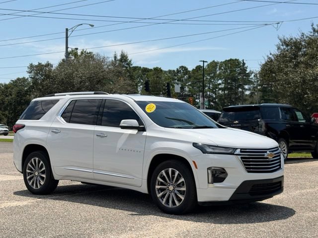 Used 2022 Chevrolet Traverse Premier FWD image 5