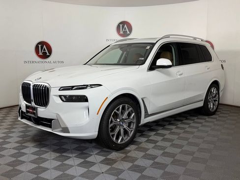 Certified 2024 BMW X7 xDrive40i AWD/4WD image 3