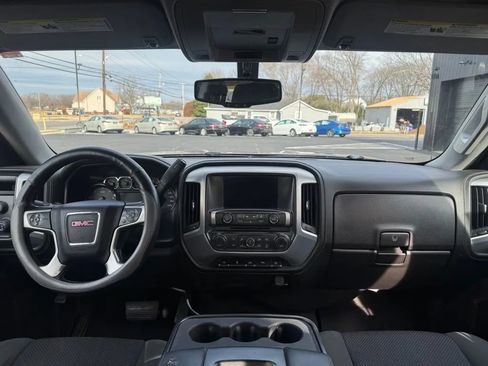 Used 2015 GMC Sierra 1500 SLE image 9