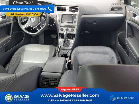 Used 2015 Volkswagen Golf 4-Door image 11