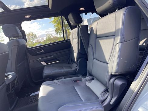 Used 2024 Toyota Sequoia Platinum image 8