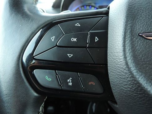 Used 2019 Chrysler 300 S AWD/4WD image 25