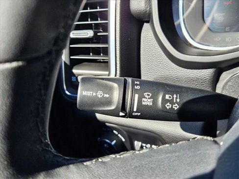 Used 2025 RAM 3500 Laramie image 13