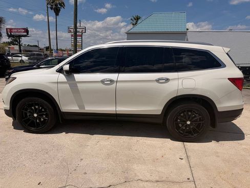 Used 2016 Honda Pilot Elite image 4