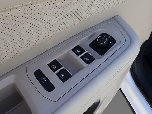 New 2026 Volkswagen Atlas SEL AWD/4WD image 11