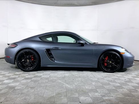 Used 2025 Porsche 718 Cayman S RWD image 8