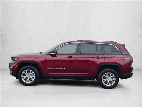 Used 2023 Jeep Grand Cherokee Limited AWD/4WD image 9