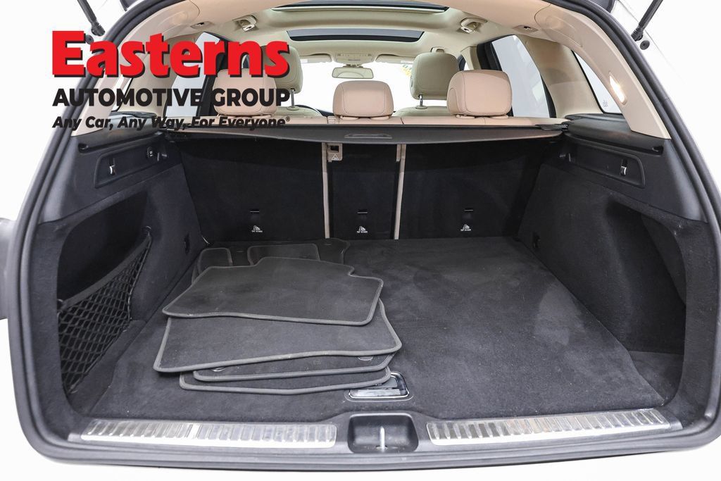 Used 2019 Mercedes-Benz GLC 300 4MATIC image 9