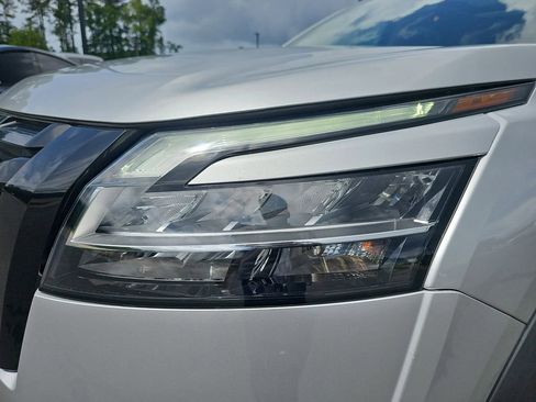 Used 2023 Nissan Pathfinder SL w/ SL Premium Package FWD image 37