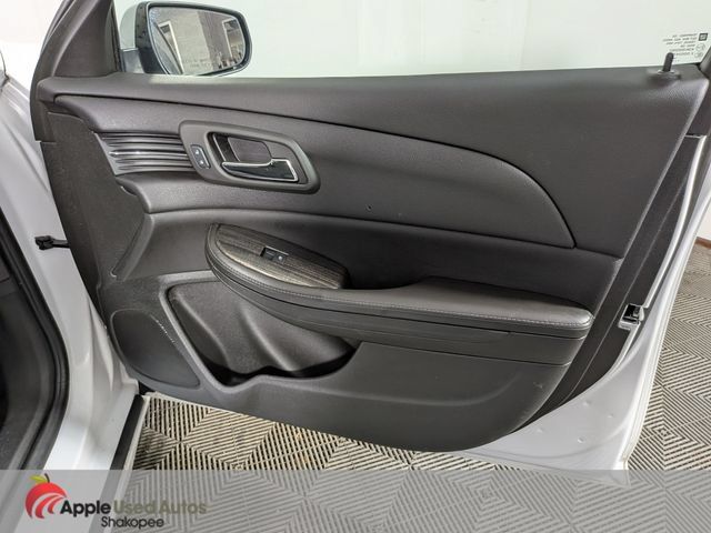 Used 2015 Chevrolet Malibu LT w/ Power Convenience Package FWD image 34