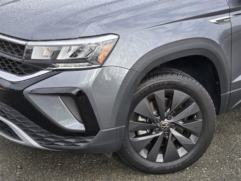 Used 2023 Volkswagen Taos S image 9