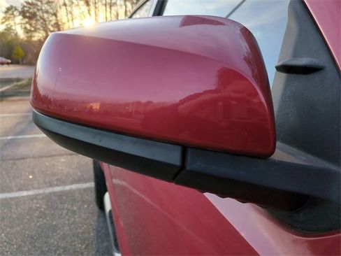 Used 2017 Toyota Tacoma SR image 12