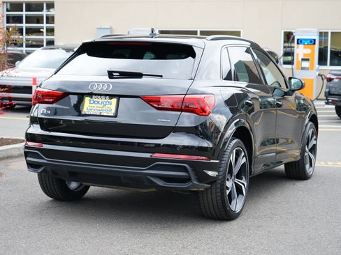 Used 2024 Audi Q3 2.0T Premium Plus w/ Premium Plus Package image 4