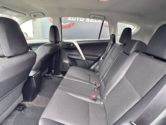 Used 2015 Toyota RAV4 LE AWD/4WD image 12