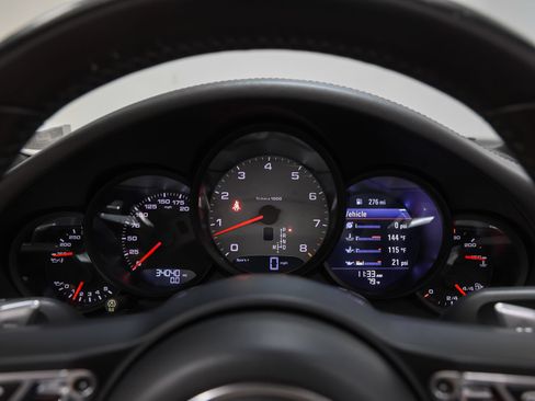 Certified 2017 Porsche 911 Carrera 4S AWD/4WD image 42