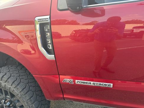 Used 2019 Ford F250 Platinum w/ Platinum Ultimate Package AWD/4WD image 32
