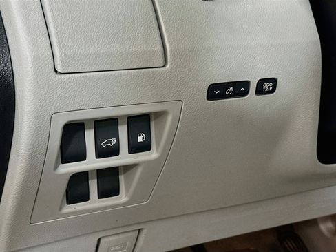 Used 2011 Lexus RX 350 AWD w/ Premium Pkg image 10