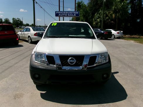 Used 2019 Nissan Frontier S RWD image 3
