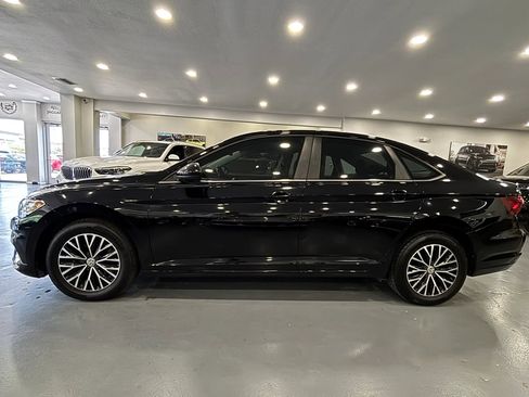 Used 2019 Volkswagen Jetta R-Line FWD image 4