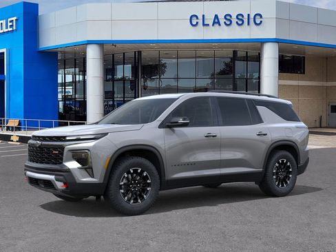 New 2026 Chevrolet Traverse Z71 w/ Enhanced Driving Package image 2