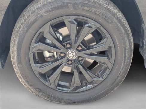 Used 2024 Toyota RAV4 XSE w/ Weather Package AWD/4WD image 15