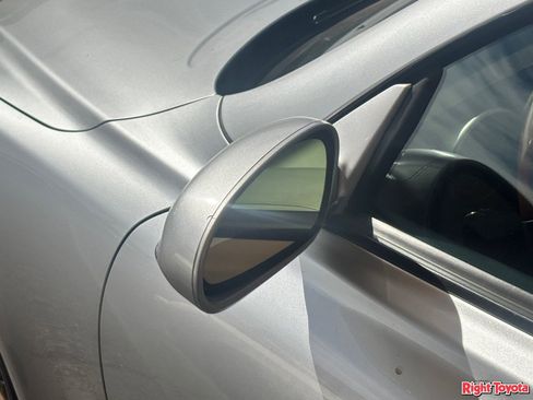 Used 2006 Lexus SC 430 Convertible RWD image 9