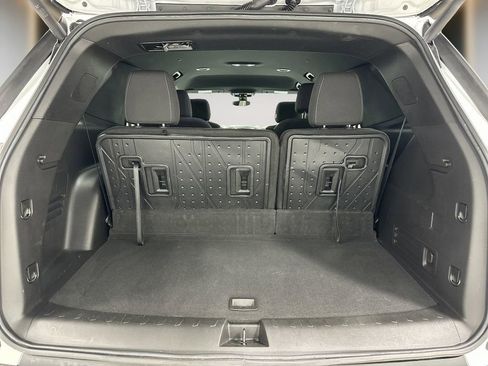 Used 2022 Chevrolet Traverse LT w/ LPO, Floor Liner Package AWD/4WD image 13