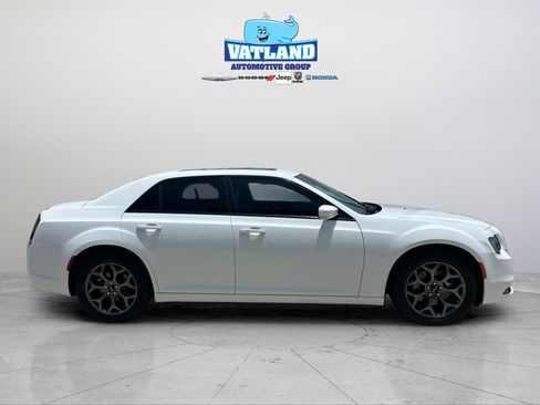 Certified 2018 Chrysler 300 S w/ 300S Premium Group AWD/4WD image 6