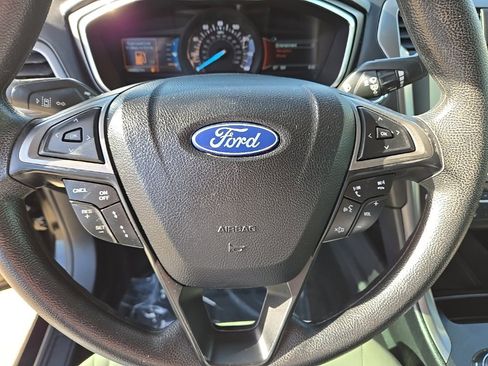 Used 2020 Ford Fusion S image 21